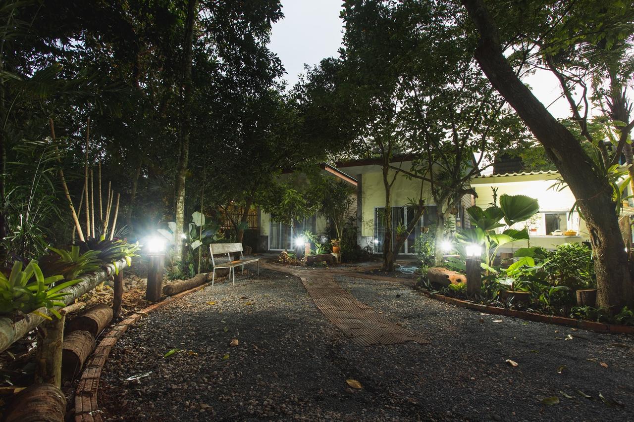 P's บ้านพักในสวนสวย Trang