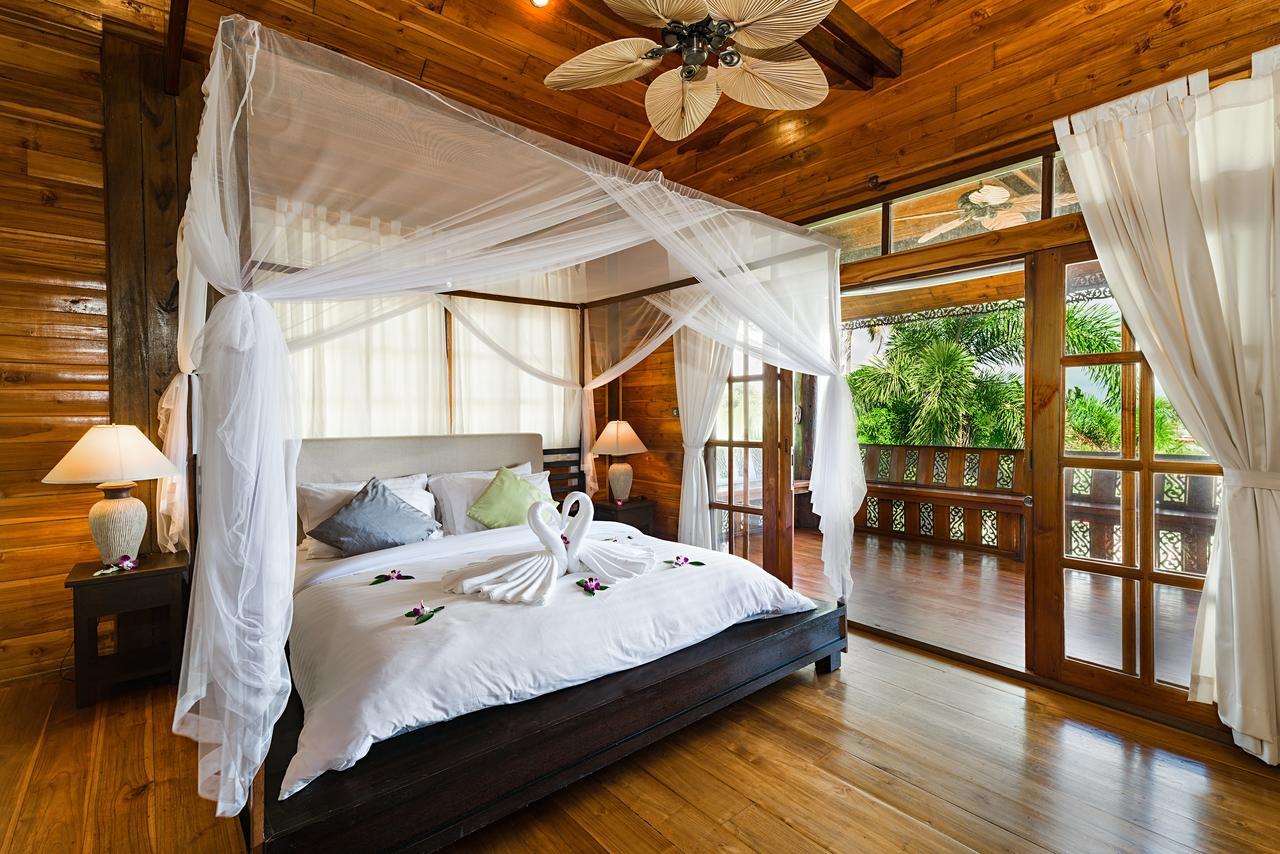 Resort Grand Luxurious Imperial Thai By The Beach *