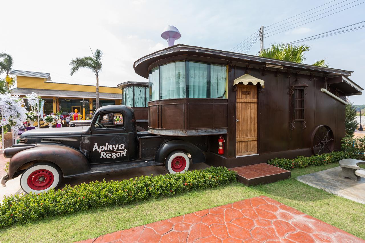 Apinya Bangsaray Resort Sattahip