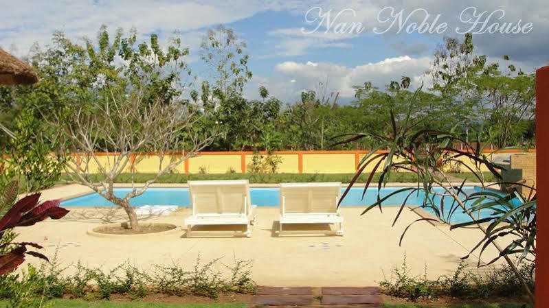 Noble House Garden 2*