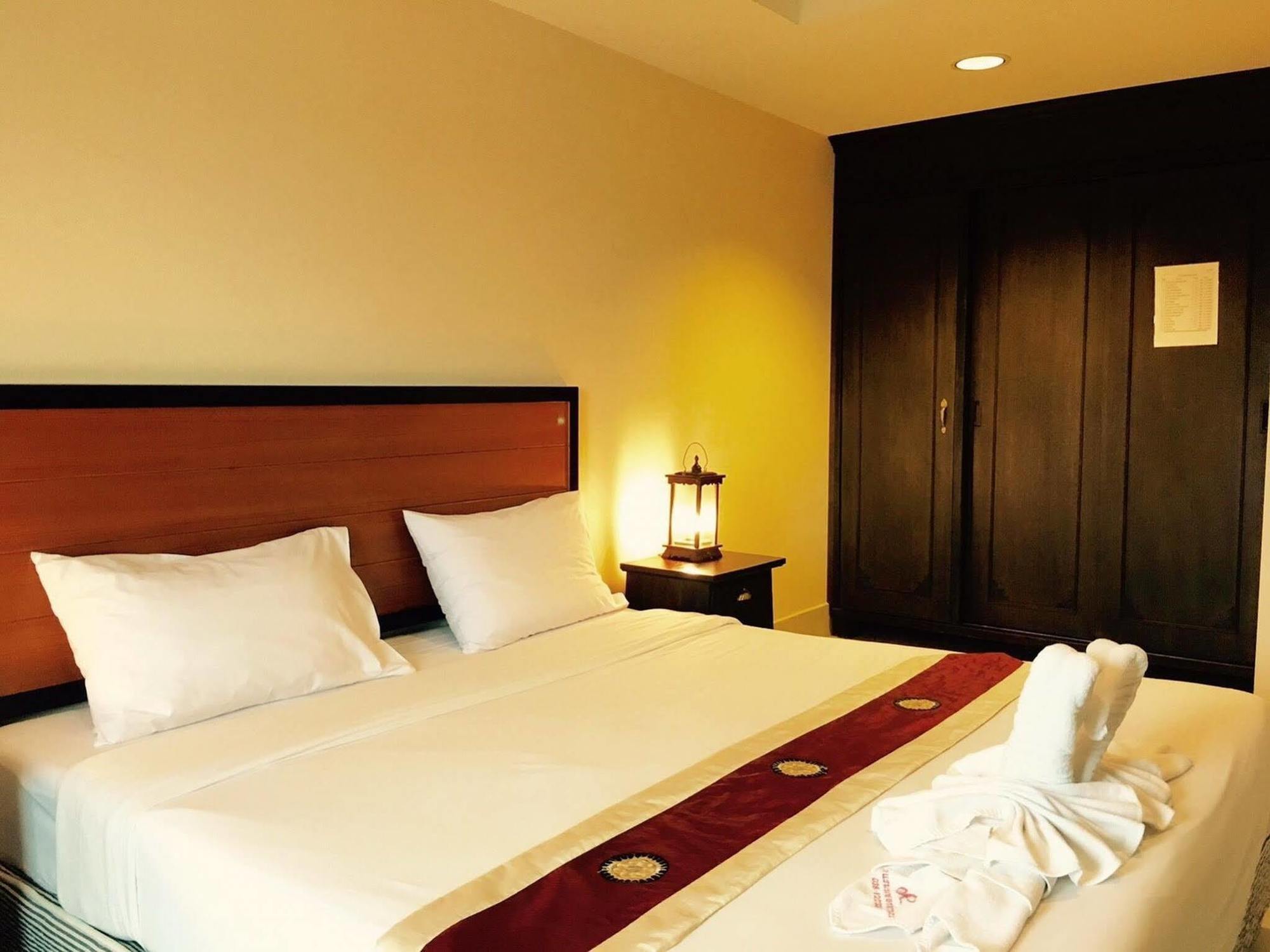Hotel Lanna Rayong