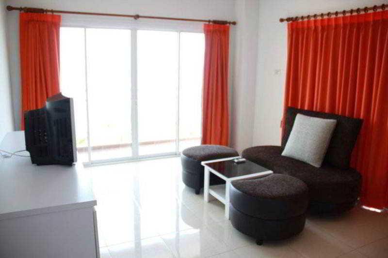 Na Na Chart Bangsaen Hotel Chonburi