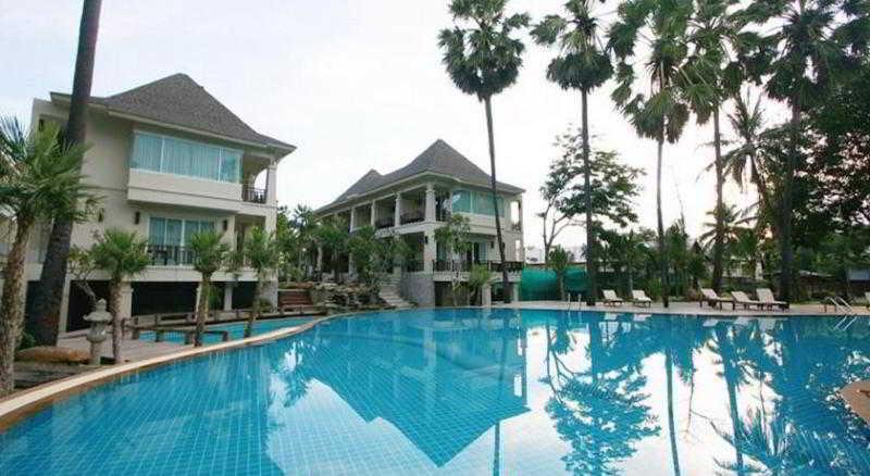 Bann Pantai Resort