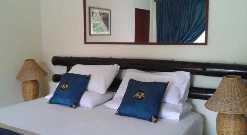 Resort The Waterfront At Fishermans Village 3*