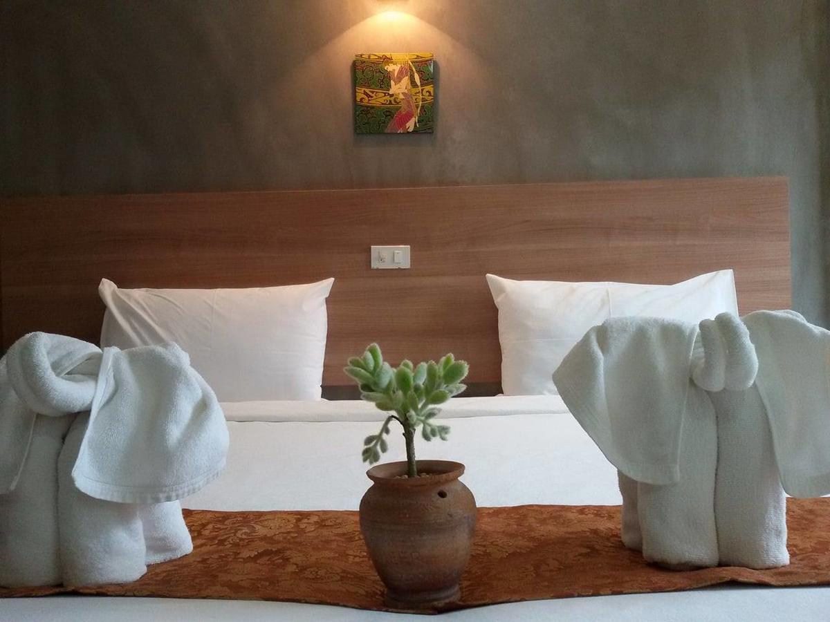 Hotel Narai Iyara 2*