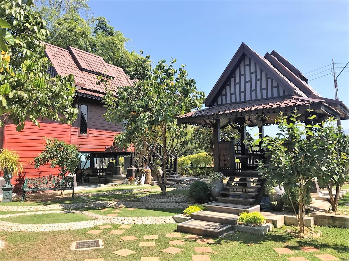 Resort Tum Baan Suan ตุ่มบ้านสวน