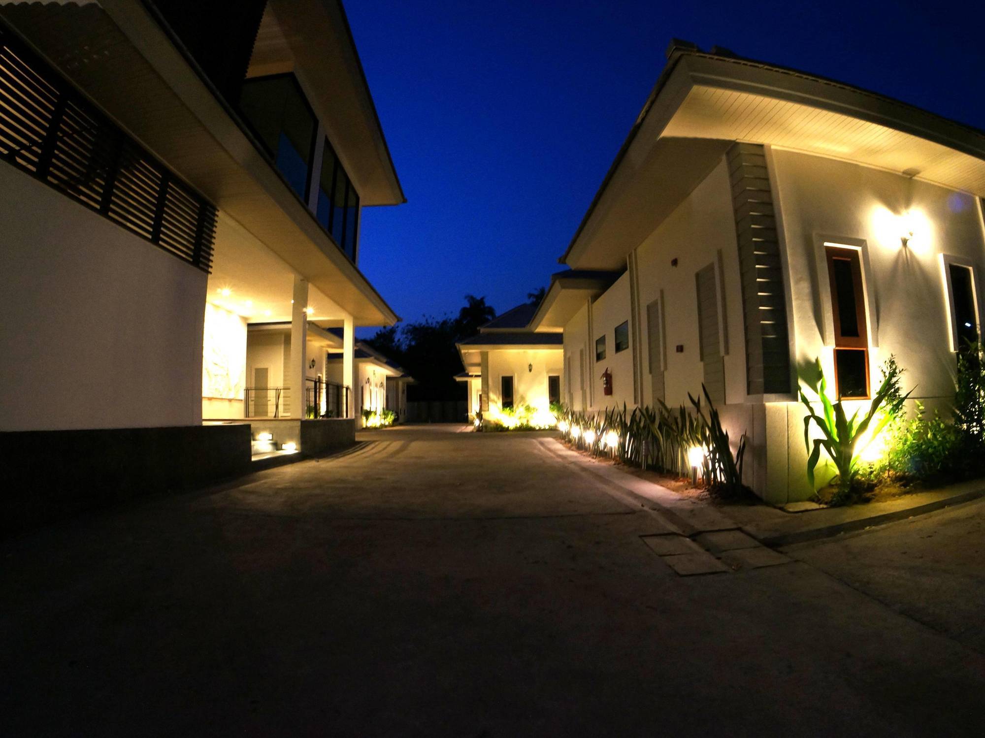 Hotel The Sixnature Bangsaen 2*