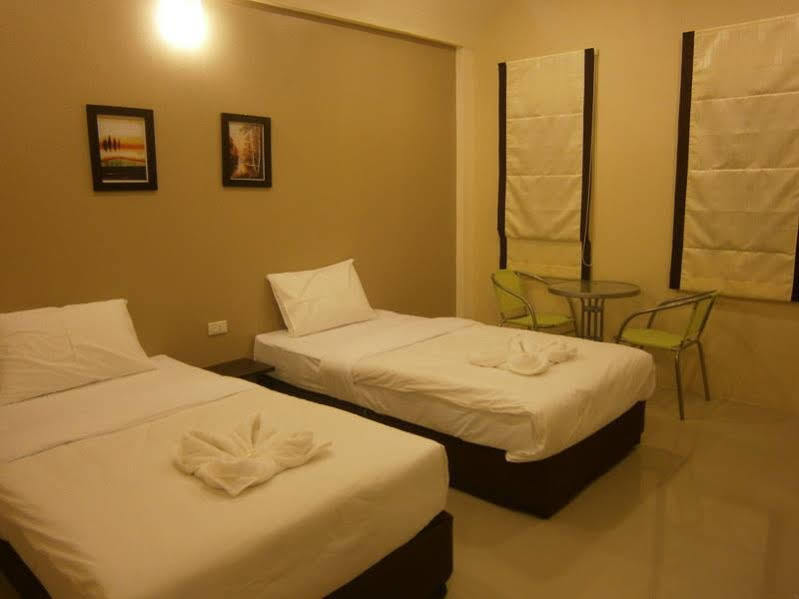 Surintara Resort 3*