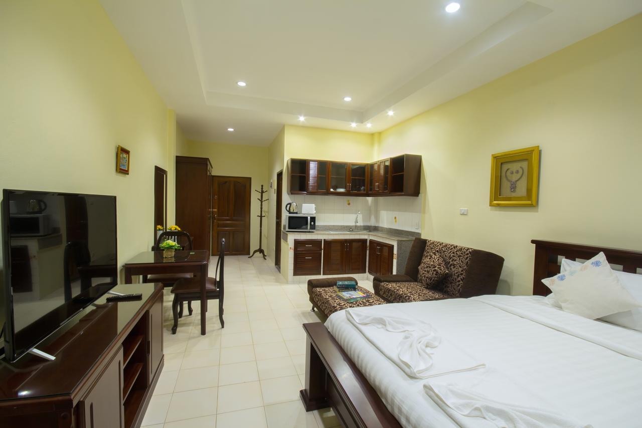 Lake Villa Resort 3*