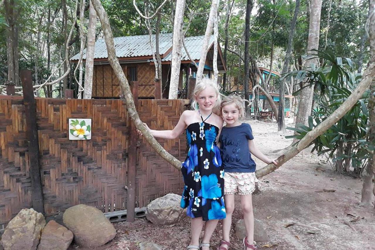 Rock View Terrace Guest house Koh Jum
