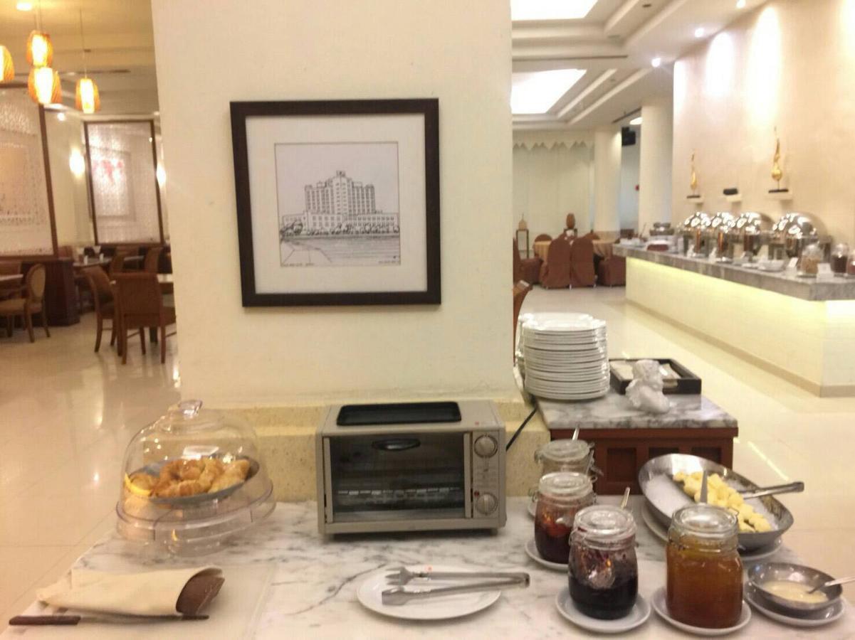 Hotel Ploy Palace