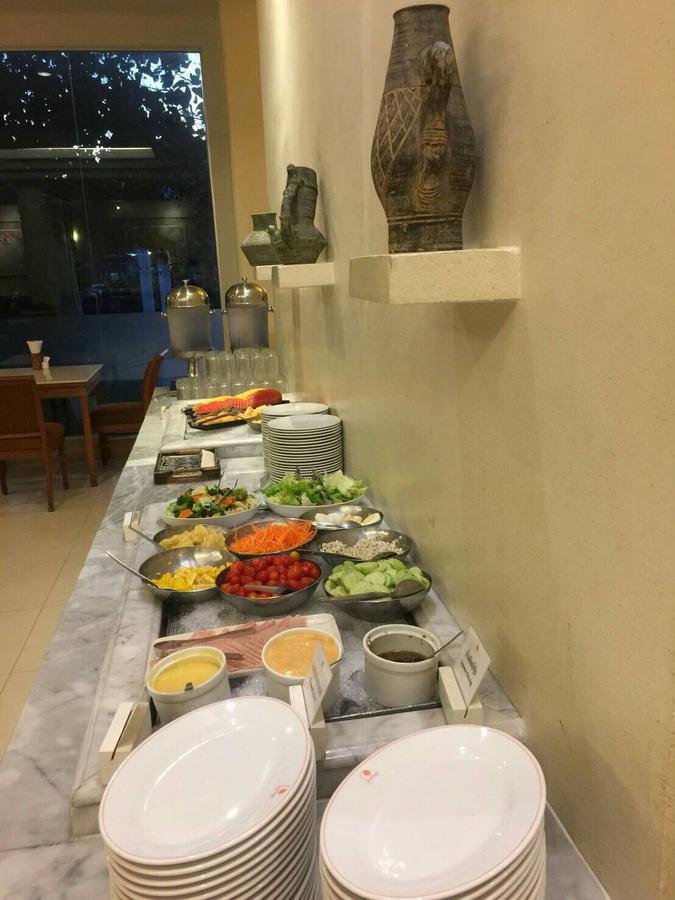 Hotel Ploy Palace 4*