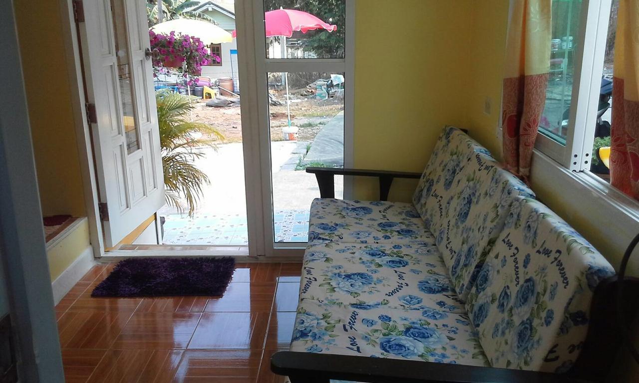 Guest house Buachompoo Ko Si Chang