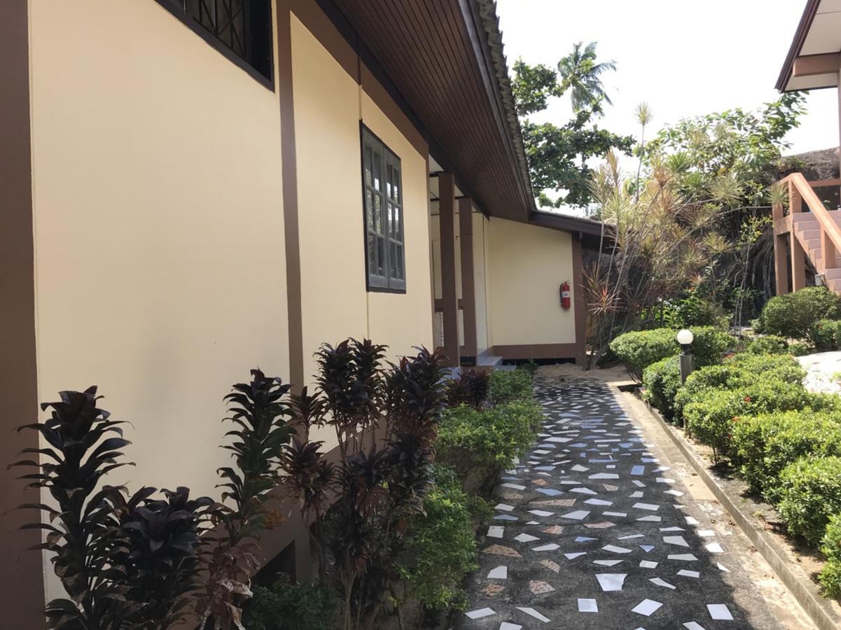 Paradise Hotel