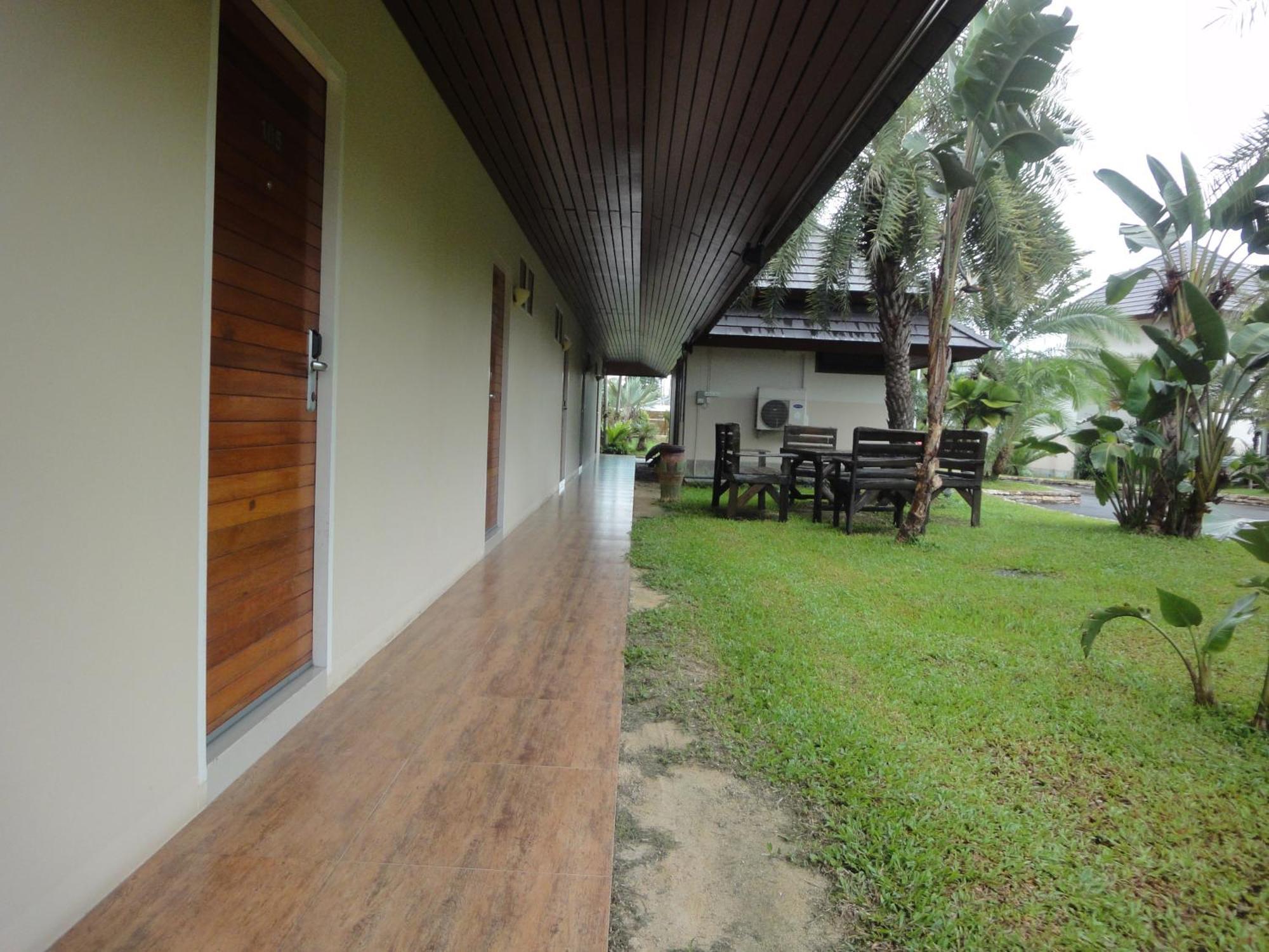 Royal Place Banchang 3*