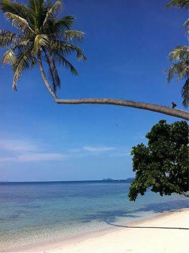 Leela Beach Hotel 2*