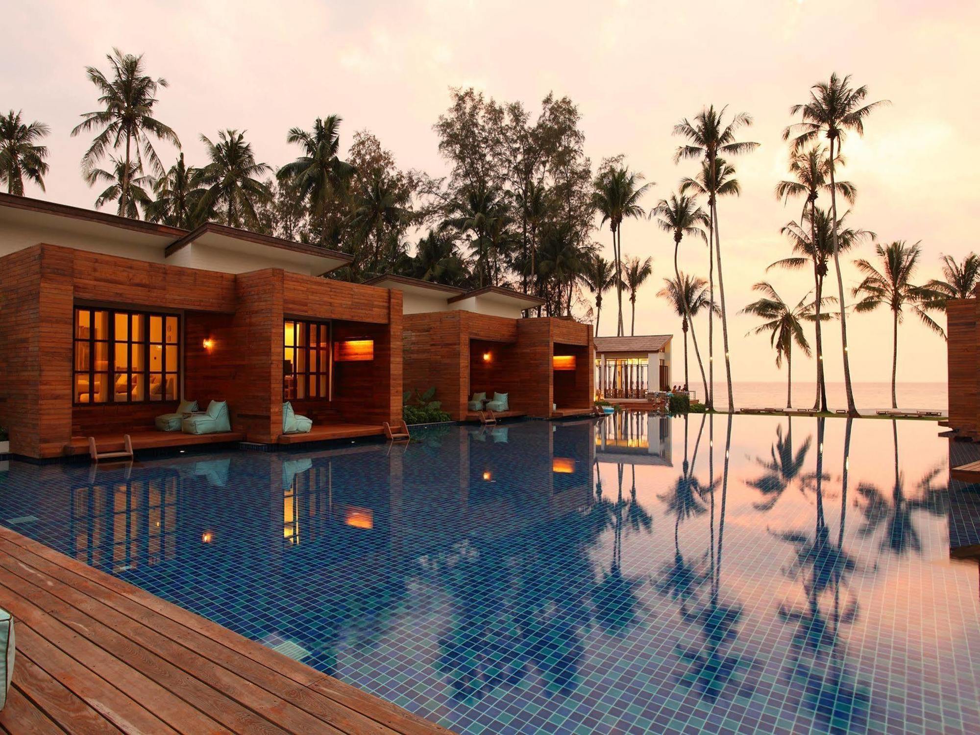 Wendy The Pool @ Koh Kood Resort
