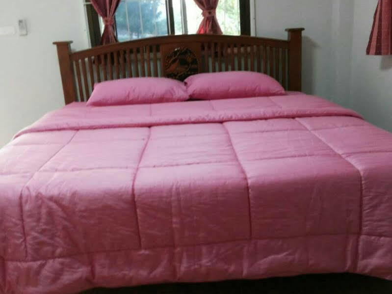 Homestay Kaengkachan Hill