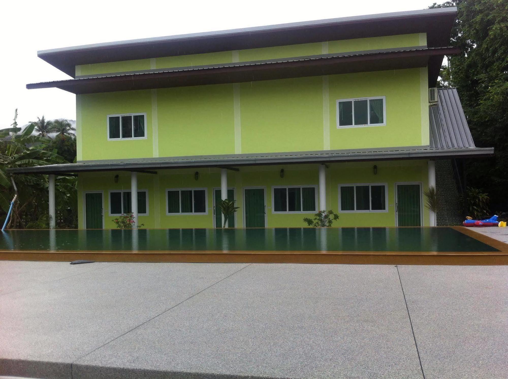 Hostel Subsavet Village *
