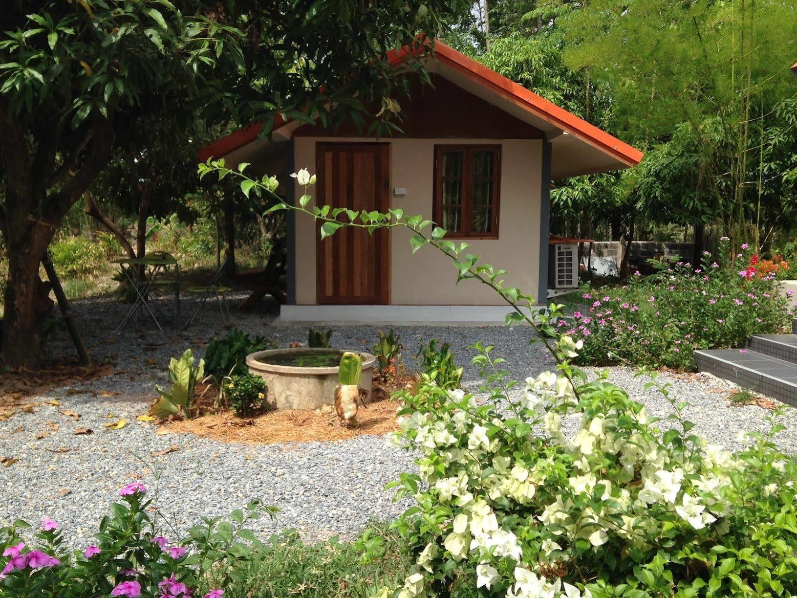 Areeya Resort 2*