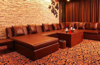 Maleewana & Hotel 3*