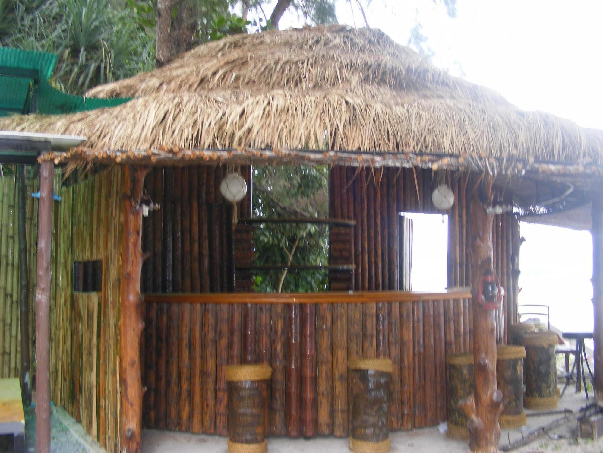 Longbeach Villa Hotel