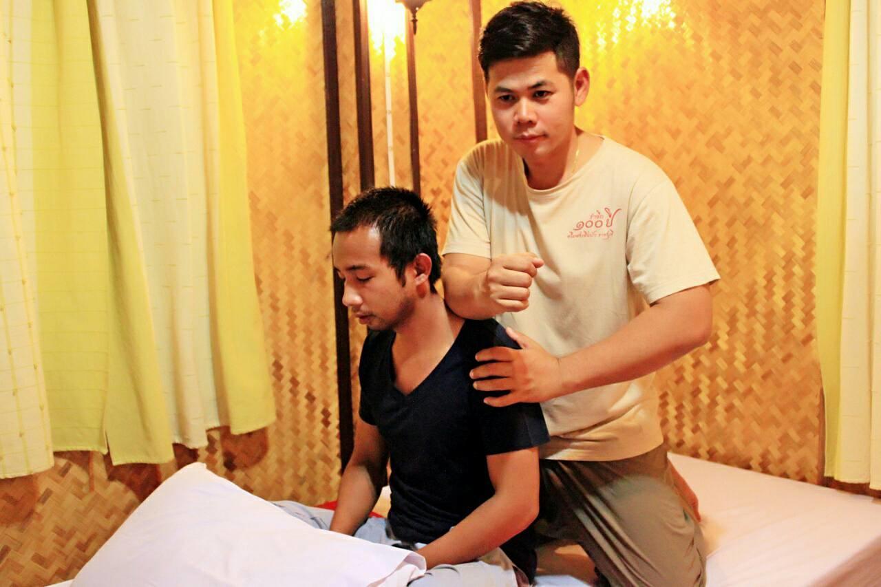Baansuan Lychee Maeklong Ampawa Resort