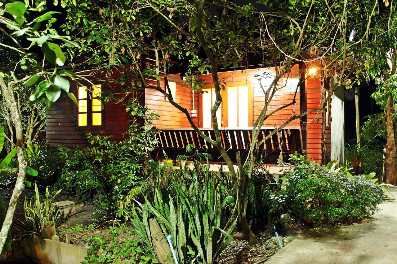 Baansuan Lychee Maeklong Ampawa Resort 3*