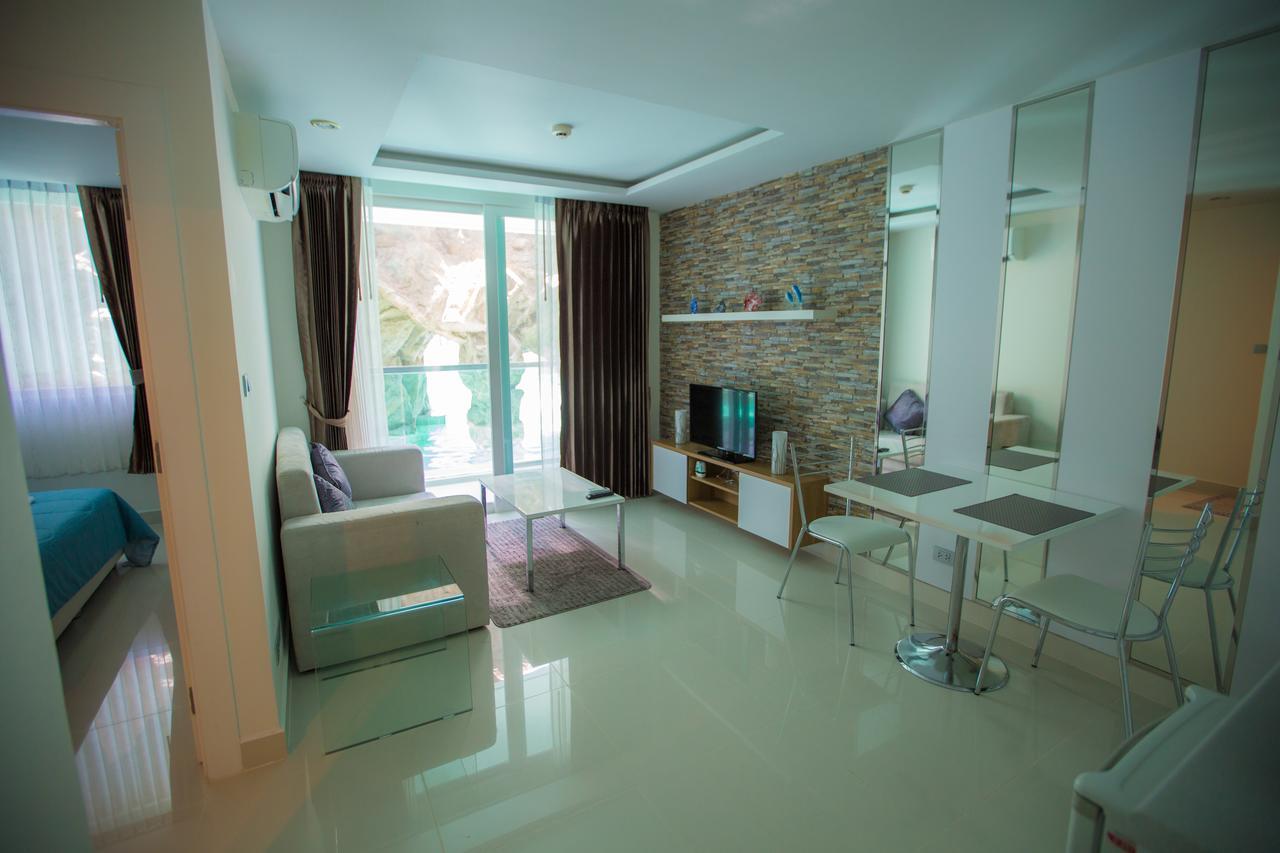 Apartment Amazon By Pam