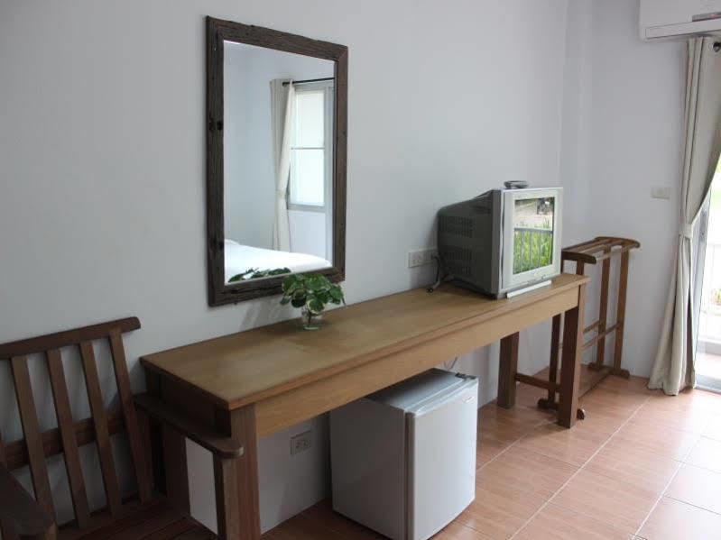 Romruen Samed Hostel Koh Samet