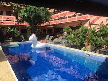 Ma Maison Hotel