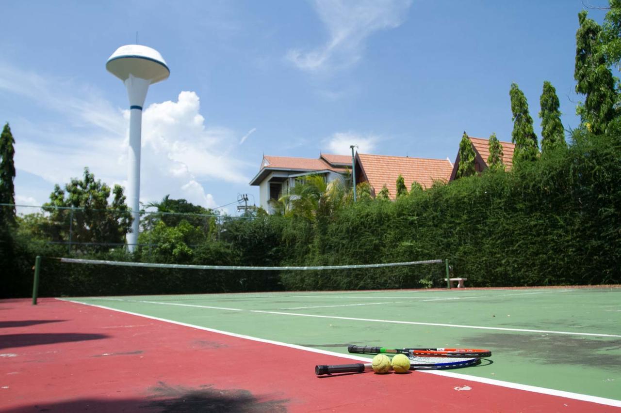 Oasis Garden & Pool At Vip Resort