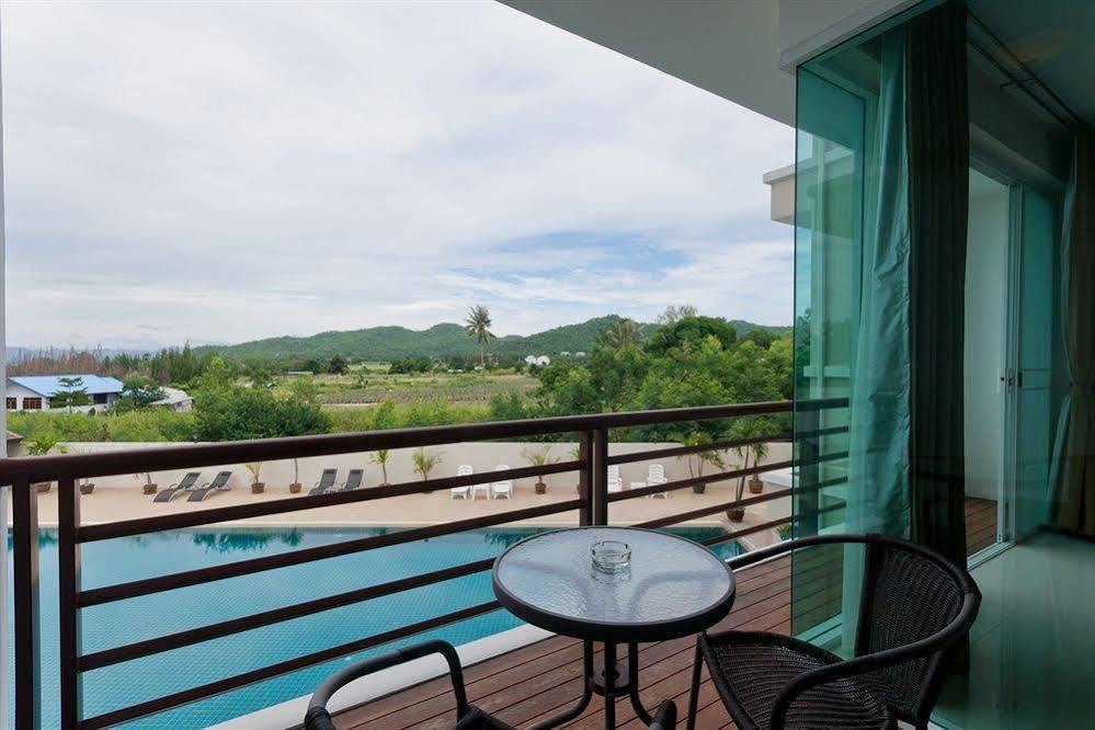 Tai-pan And Resort Hua Hin