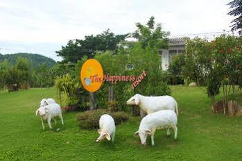 The Happiness Hotel Suan Phueng