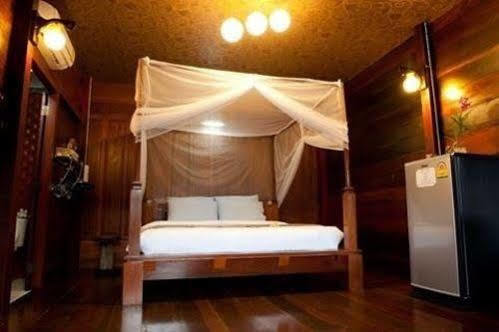 Ruenton Hotel 2*