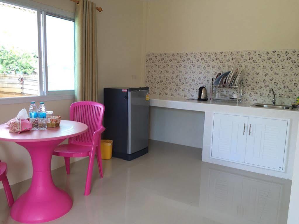 Nadee Holiday park