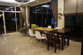 Na Vela Village Resort