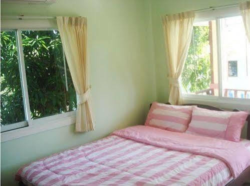 Kanchanaporn Bed & Breakfast Ko Lan