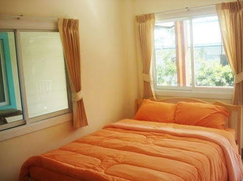 Kanchanaporn Bed & Breakfast Ko Lan