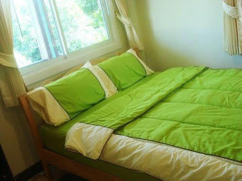 Bed & Breakfast Kanchanaporn Ko Lan