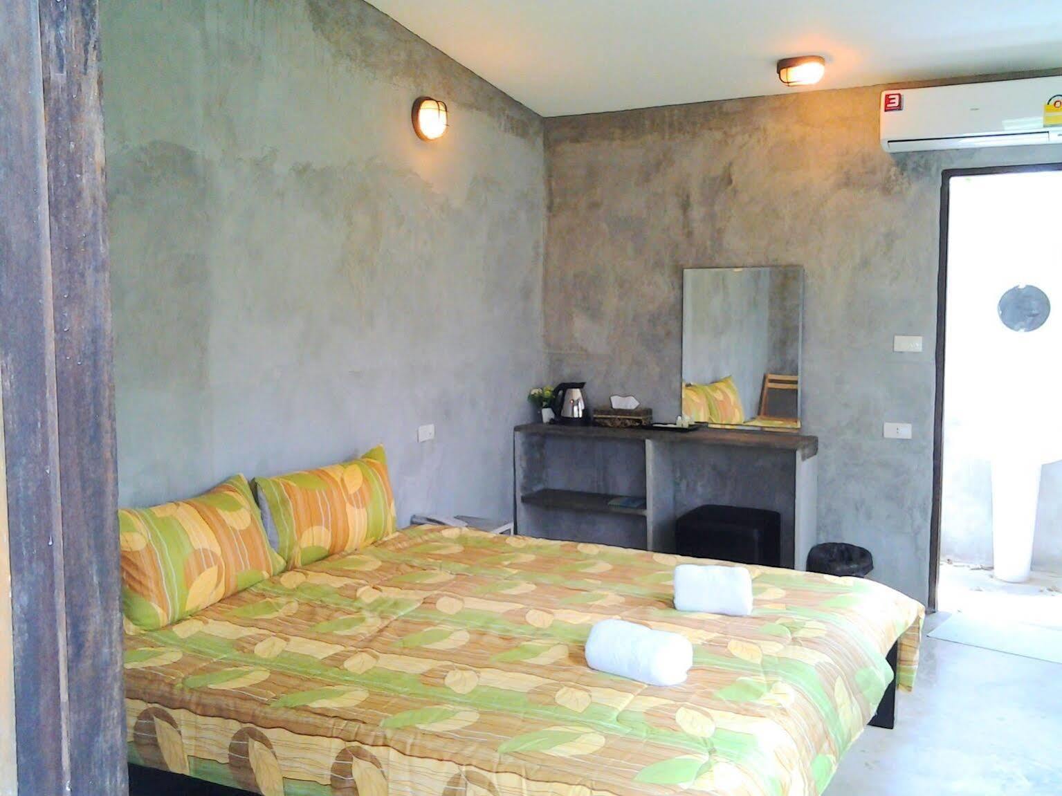 Hotel Pran River View Pran Buri