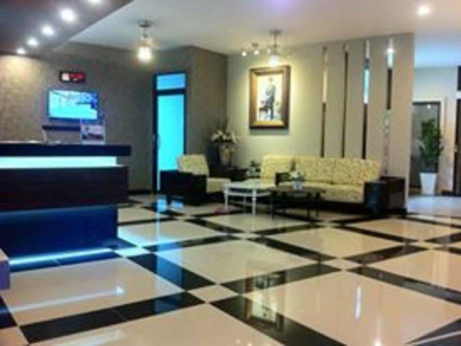 Romyen Garden Place Aparthotel 4*