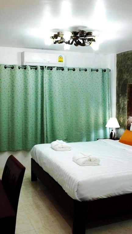 Ladawan Boutique Bang Saphan