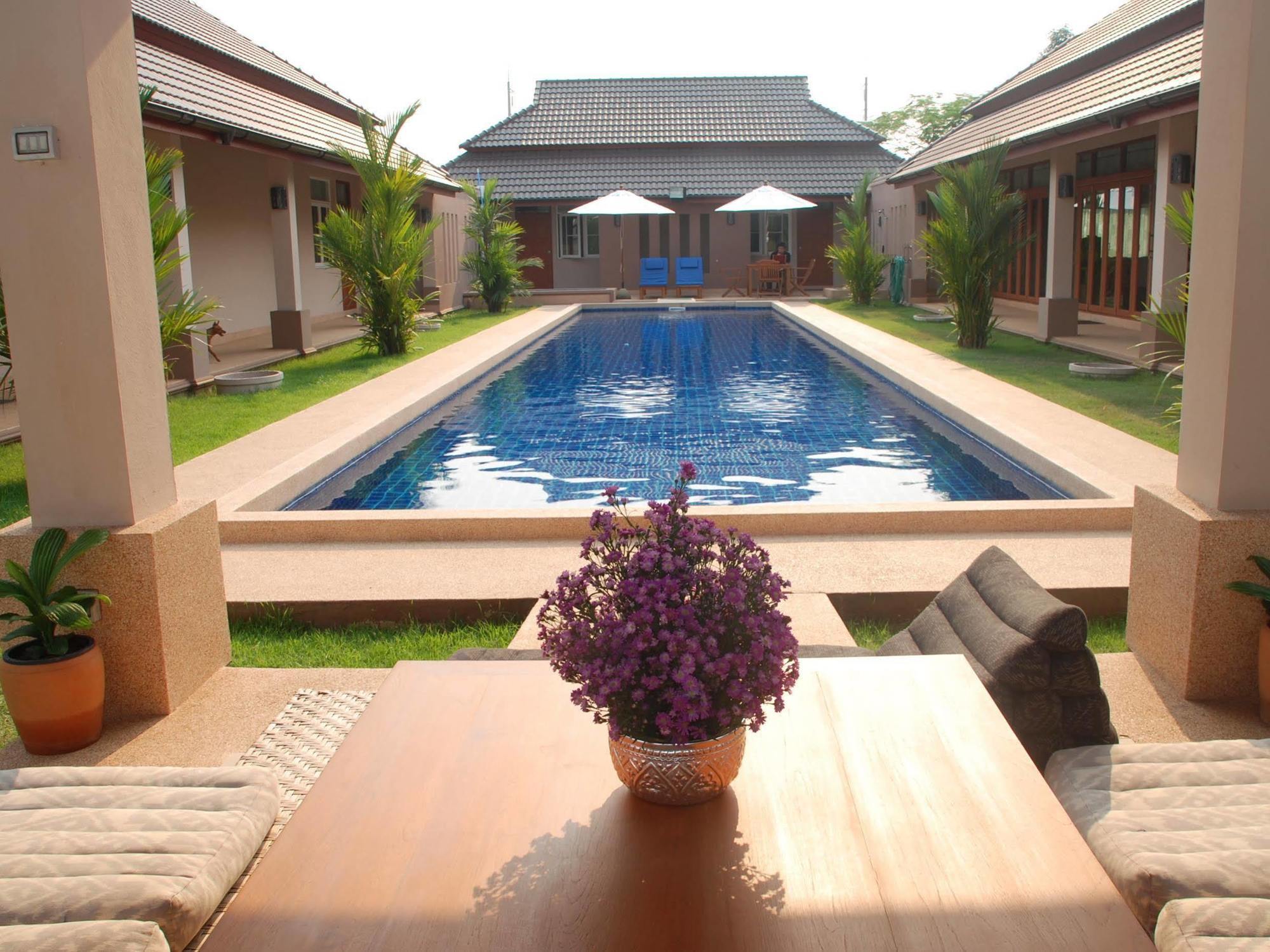 Lanna Thai Resort 3*