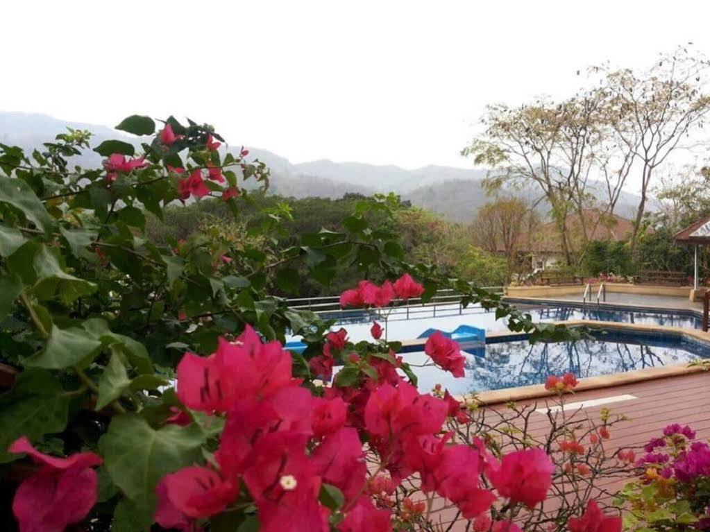 Cabbages & Condoms Khaoyai 3*