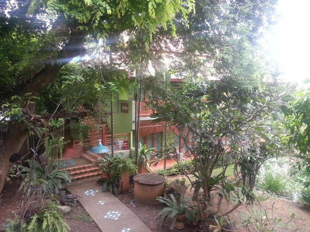 Auangkham 3*