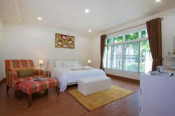 Blue Lagoon Hua Hin Resort