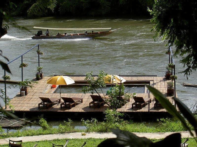 Boutique Raft Resort, River Kwai 3* Sai Yok