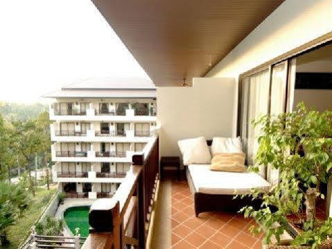 Apartment Gate *
