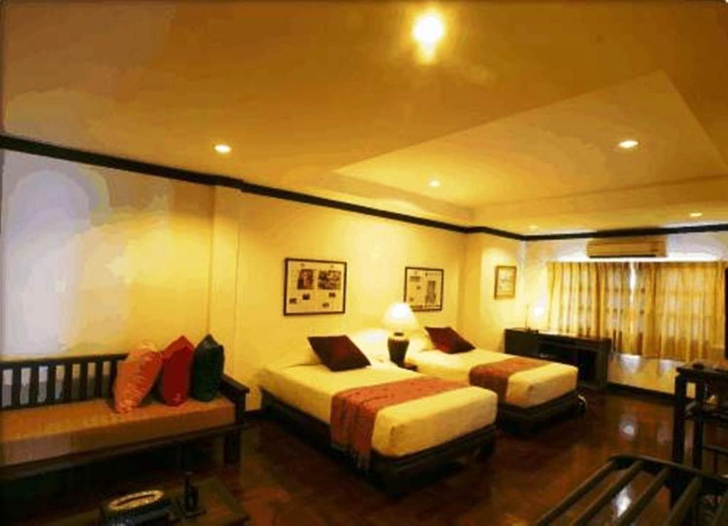 Inn Cucumber
